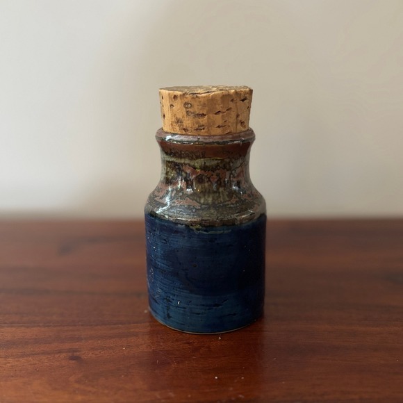Handmade Pottery‎ Bottle Jar with Cork Stopper Decorative Accent - Picture 1 of 8